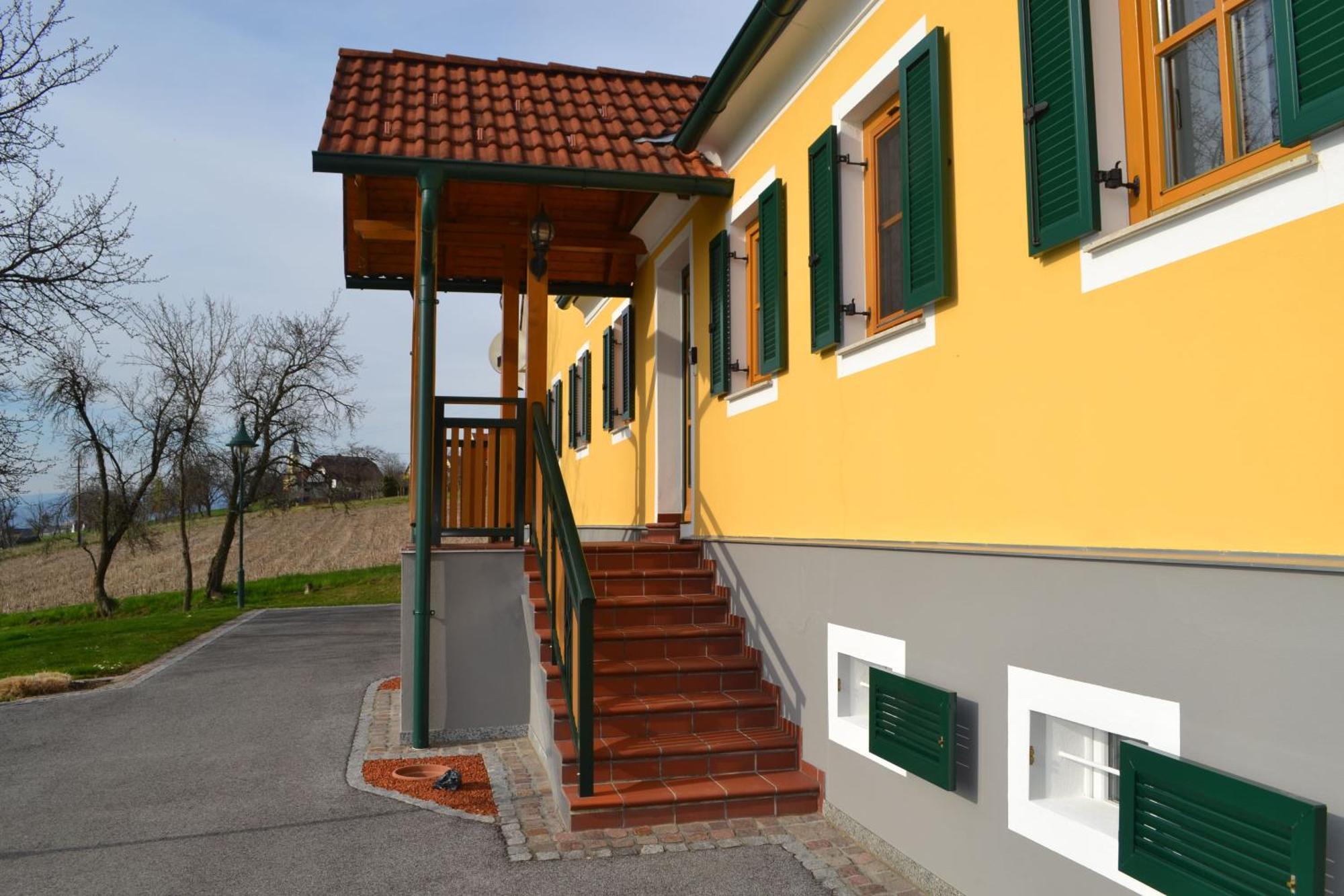 Apartment Weitblick Bad Waltersdorf Exterior photo